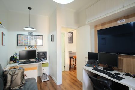 Apartamento à venda com 160m², 5 quartos e 4 vagasQuarto 1