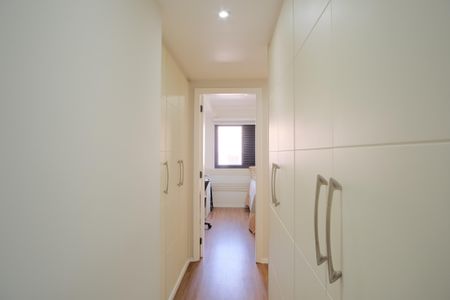 Apartamento à venda com 160m², 5 quartos e 4 vagasCloset da Suíte 1