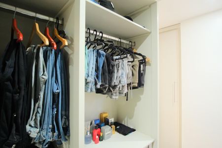 Apartamento à venda com 160m², 5 quartos e 4 vagasCloset da Suíte 2