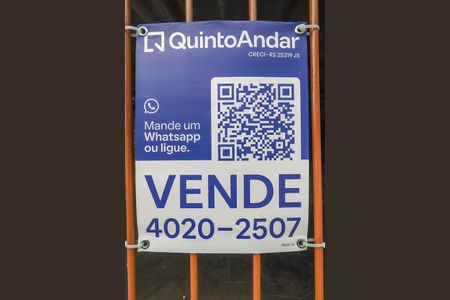 Casa à venda com 240m², 2 quartos e 2 vagasPlaca