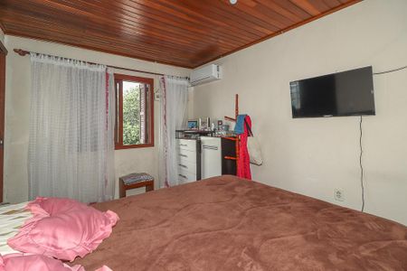 Quarto de casa para alugar com 2 quartos, 240m² em Passo das Pedras, Porto Alegre