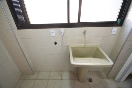 Apartamento à venda com 120m², 3 quartos e 1 vagaÁrea de Serviço