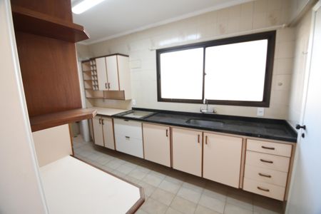 Apartamento à venda com 120m², 3 quartos e 1 vagaCozinha