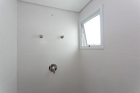 Apartamento para alugar com 123m², 2 quartos e 4 vagas Apartamento para alugar com 123m², 2 quartos e 4 vagasBanheiro da Suíte 2