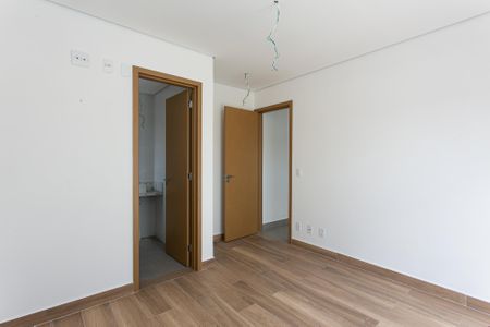 Apartamento para alugar com 123m², 2 quartos e 4 vagas Apartamento para alugar com 123m², 2 quartos e 4 vagasSuíte 1