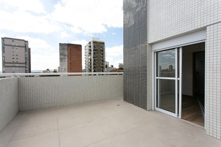 Apartamento para alugar com 123m², 2 quartos e 4 vagas Apartamento para alugar com 123m², 2 quartos e 4 vagasGarden