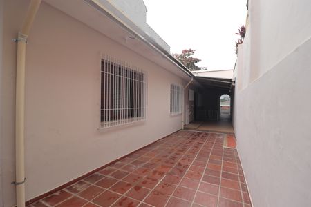 Casa à venda com 194m², 2 quartos e 3 vagasQuintal