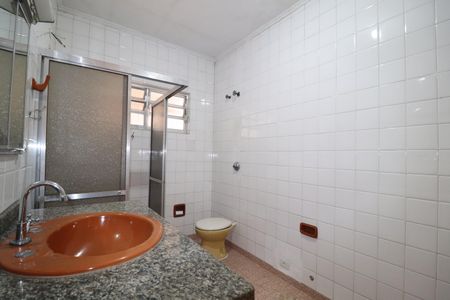 Casa à venda com 194m², 2 quartos e 3 vagasBanheiro Social