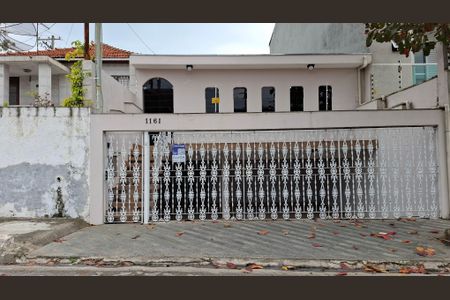 Casa à venda com 194m², 2 quartos e 3 vagasFachada