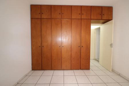 Casa à venda com 194m², 2 quartos e 3 vagasQuarto 