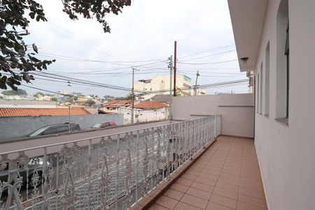 Casa à venda com 194m², 2 quartos e 3 vagasVaranda 