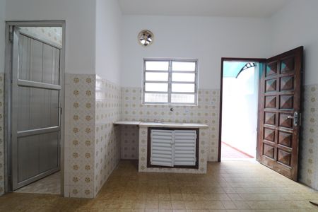 Casa à venda com 194m², 2 quartos e 3 vagasEdícula 