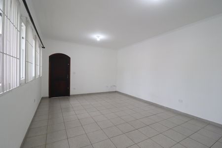 Casa à venda com 194m², 2 quartos e 3 vagasSala