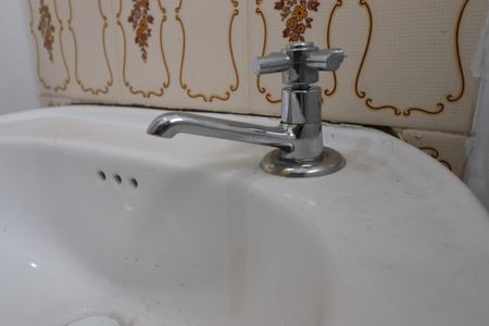 Casa à venda com 194m², 2 quartos e 3 vagasBanheiro de Serviço