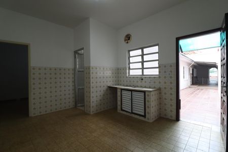 Casa à venda com 194m², 2 quartos e 3 vagasEdícula 