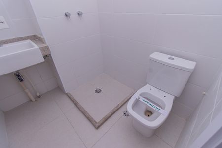 Banheiro de kitnet/studio à venda com 0 quarto, 30m² em Jardim Paulista, São Paulo