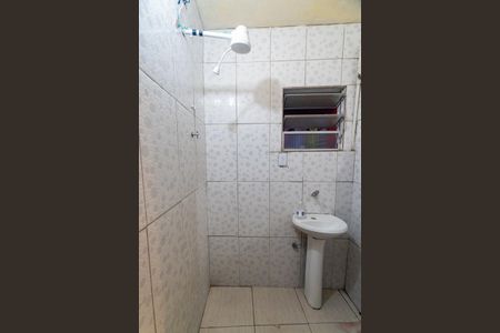 Banheiro  de casa para alugar com 1 quarto, 50m² em Vila Guarani (zona Sul), São Paulo