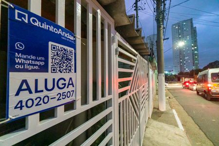 Casa para alugar com 50m², 1 quarto e 1 vagaPlaquinha