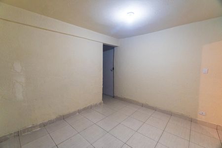 Quarto de casa para alugar com 1 quarto, 50m² em Vila Guarani (zona Sul), São Paulo