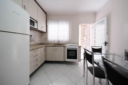 Casa à venda com 96m², 2 quartos e 2 vagasCozinha