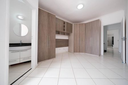 Casa à venda com 96m², 2 quartos e 2 vagasSuíte 2