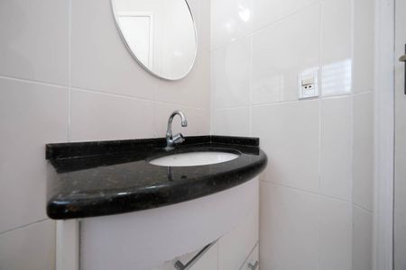 Casa à venda com 96m², 2 quartos e 2 vagasBanheiro da Suíte 2