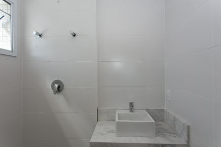 Apartamento para alugar com 81m², 2 quartos e 2 vagas Apartamento para alugar com 81m², 2 quartos e 2 vagasBanheiro da Suíte