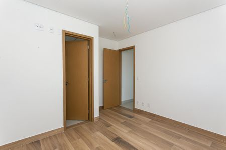 Apartamento para alugar com 81m², 2 quartos e 2 vagas Apartamento para alugar com 81m², 2 quartos e 2 vagasSuíte