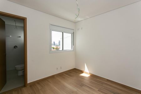 Apartamento para alugar com 81m², 2 quartos e 2 vagas Apartamento para alugar com 81m², 2 quartos e 2 vagasSuíte 2