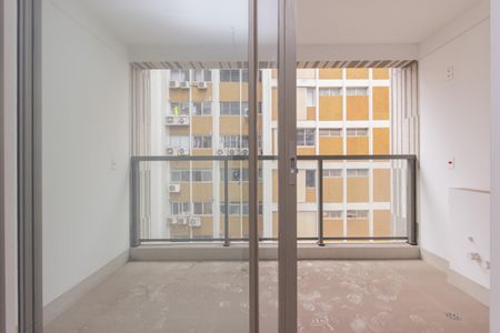 Varanda de kitnet/studio à venda com 0 quarto, 30m² em Jardim Paulista, São Paulo