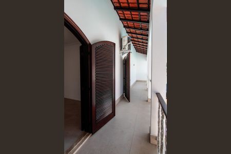 Casa de condomínio à venda com 750m², 6 quartos e 6 vagas Casa de condomínio à venda com 750m², 6 quartos e 6 vagasVaranda Suíte 2