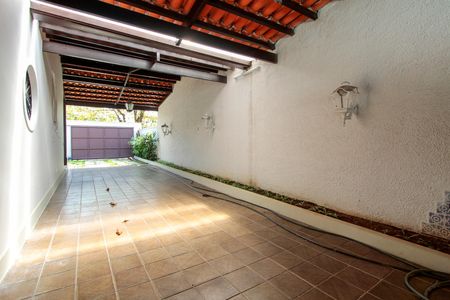 Casa de condomínio à venda com 750m², 6 quartos e 6 vagas Casa de condomínio à venda com 750m², 6 quartos e 6 vagasGaragem