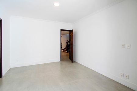 Casa de condomínio à venda com 750m², 6 quartos e 6 vagas Casa de condomínio à venda com 750m², 6 quartos e 6 vagasSuíte 2