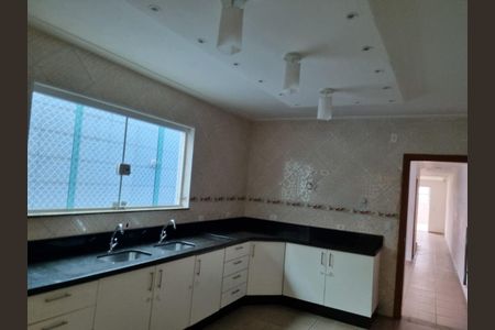 Casa à venda com 179m², 4 quartos e 3 vagasFoto 38