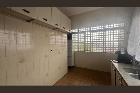 Apartamento à venda com 70m², 3 quartos e 2 vagas Apartamento à venda com 70m², 3 quartos e 2 vagasCozinha