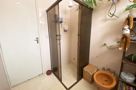 Casa à venda com 175m², 3 quartos e 2 vagasBanheiro 