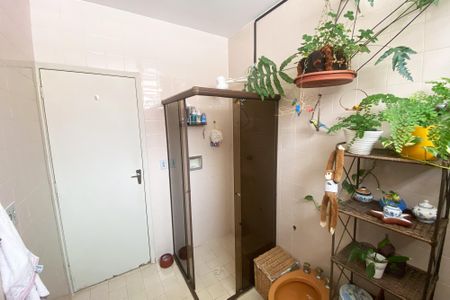 Casa à venda com 175m², 3 quartos e 2 vagasBanheiro 