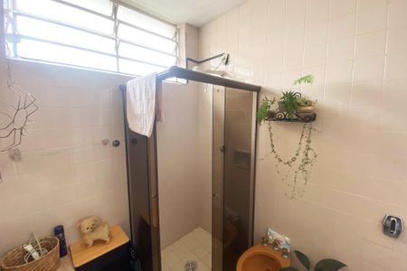 Casa à venda com 175m², 3 quartos e 2 vagasBanheiro da Suíte