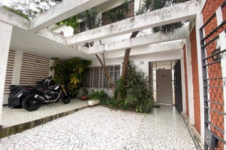 Casa à venda com 175m², 3 quartos e 2 vagasÁrea Externa