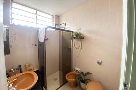 Casa à venda com 175m², 3 quartos e 2 vagasBanheiro da Suíte