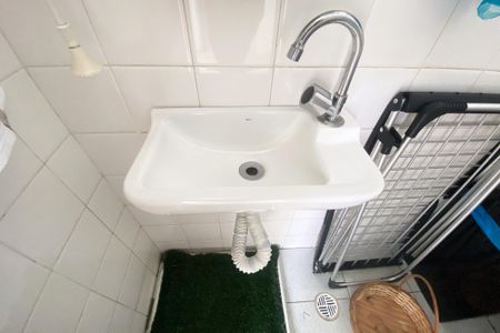 Casa à venda com 175m², 3 quartos e 2 vagasBanheiro de serviço