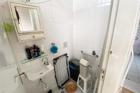 Casa à venda com 175m², 3 quartos e 2 vagasBanheiro de serviço