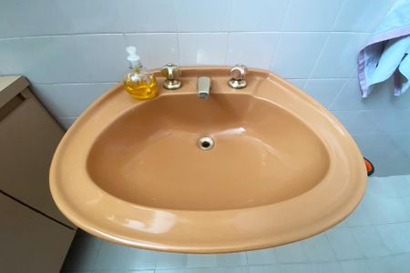 Casa à venda com 175m², 3 quartos e 2 vagasBanheiro 