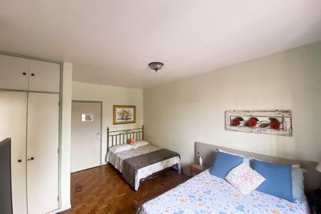 Casa à venda com 175m², 3 quartos e 2 vagasSuíte