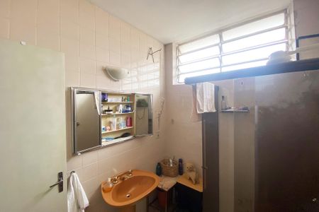 Casa à venda com 175m², 3 quartos e 2 vagasBanheiro da Suíte