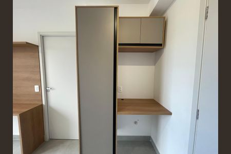 Apartamento para alugar com 24m², 1 quarto e sem vaga Apartamento para alugar com 24m², 1 quarto e sem vagaCozinha e ÁCozinharea de Serviço