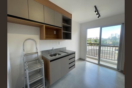 Apartamento para alugar com 24m², 1 quarto e sem vaga Apartamento para alugar com 24m², 1 quarto e sem vagaCozinha e Área de Serviço