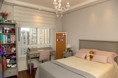 Apartamento à venda com 385m², 4 quartos e 5 vagasSuíte 3