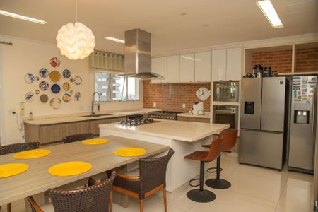 Apartamento à venda com 385m², 4 quartos e 5 vagasCozinha