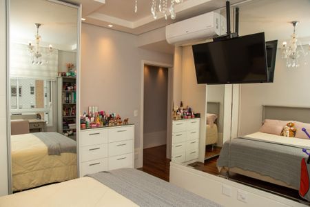 Apartamento à venda com 385m², 4 quartos e 5 vagasSuíte 3